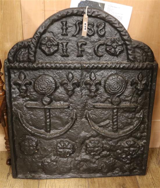 A cast iron Armada fireback W.54cm